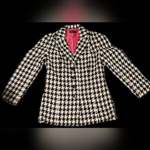 Stylish Black and White Houndstooth Women's Jacket
